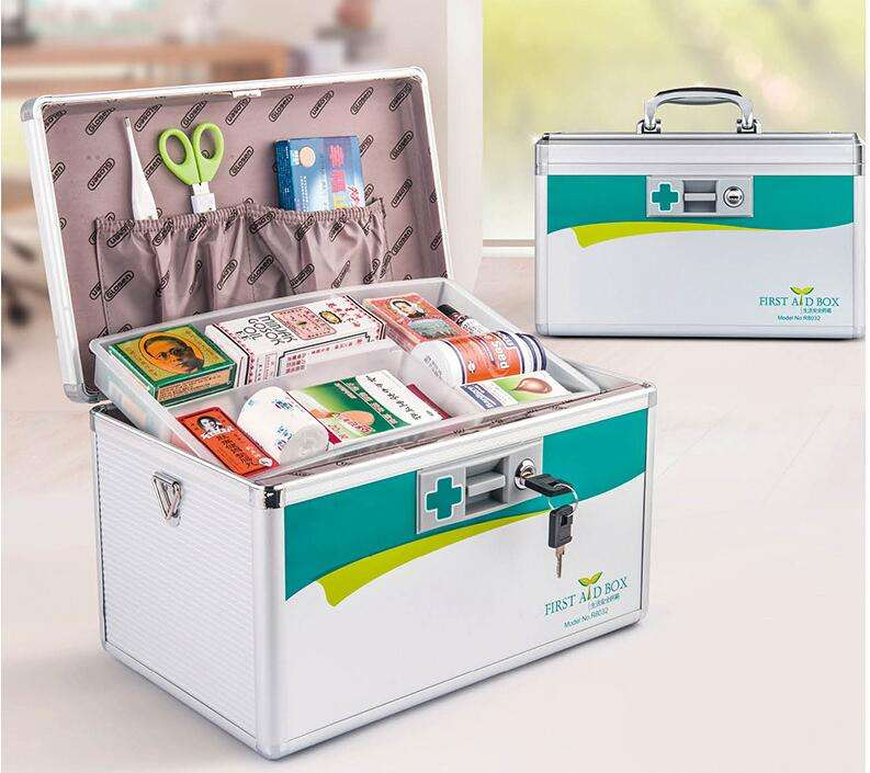 Erste-Hilfe-Set-Koffer.png
