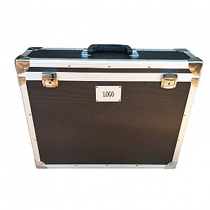 Schwarze Tragetasche ohne Innenfutter