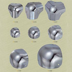 Gehäusebeschläge Scharnier