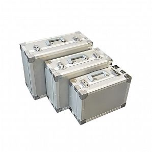 Maßgefertigter Koffer aus reinem Aluminium, lackiert